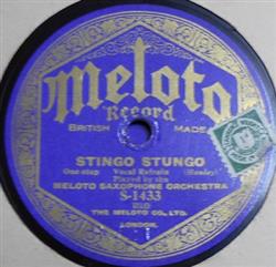 lyssna på nätet Meloto Saxophone Orchestra - Stingo Stingo Savoy American Medley