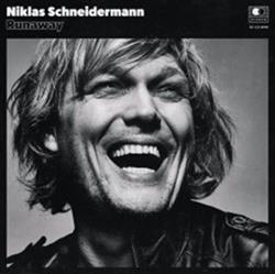 ouvir online Niklas Schneidermann - Runaway