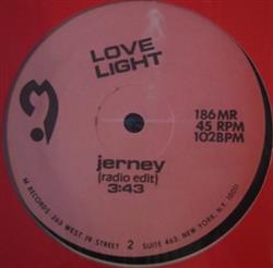 lyssna på nätet Jerney - Love Light